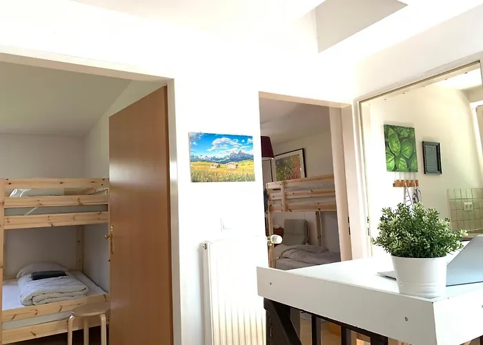 Blue Mountain Hostel *